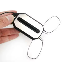 2024 New Reading Glasses without arms Folding Mini Keychain Reading Glasses For Wholesale